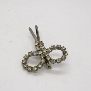 Vintage‎ Scissor Brooch Silver Tone Clear Rhinestone Pin Mini Sewing